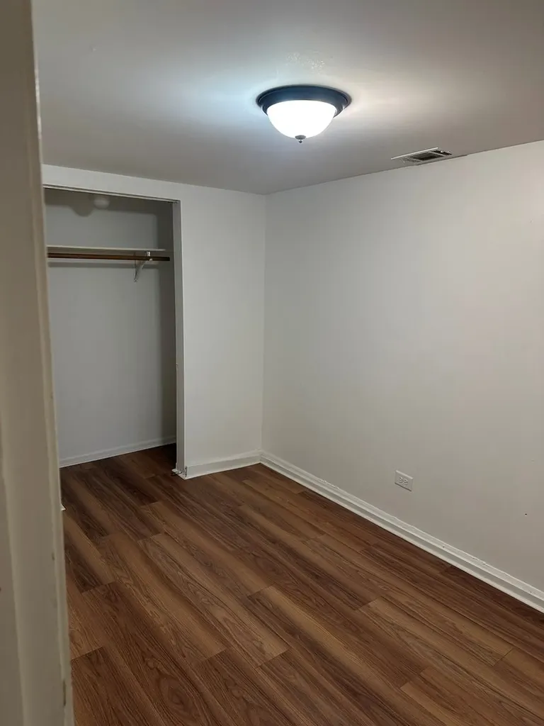 3712 West Grenshaw Street Chicago IL 60624