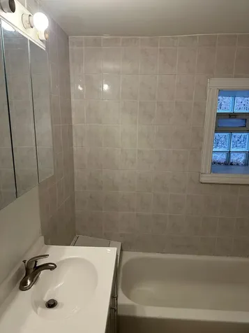 3712 West Grenshaw Street Chicago IL 60624