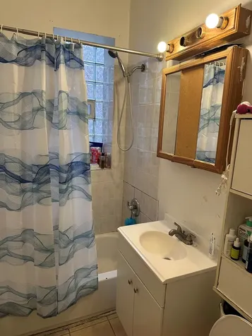 3712 West Grenshaw Street Chicago IL 60624