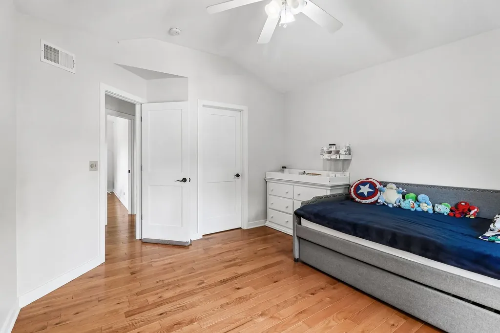 200 Sunset Court Lake Zurich IL 60047