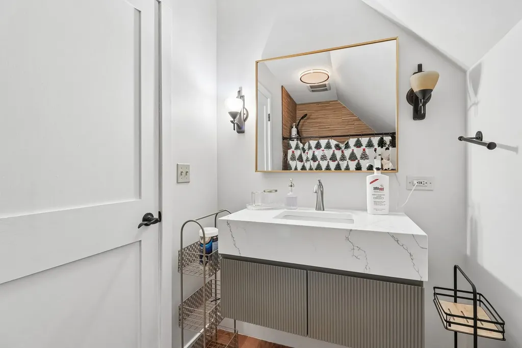 200 Sunset Court Lake Zurich IL 60047