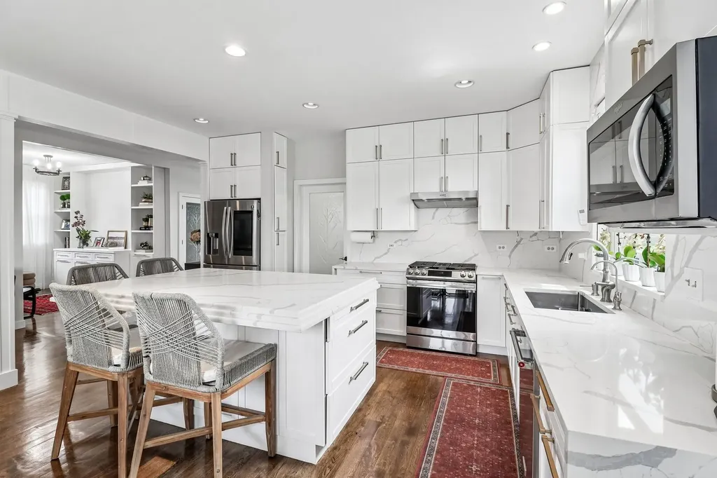200 Sunset Court Lake Zurich IL 60047