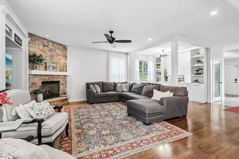 200 Sunset Court Lake Zurich IL 60047