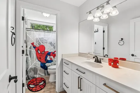 200 Sunset Court Lake Zurich IL 60047