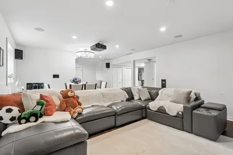 200 Sunset Court Lake Zurich IL 60047