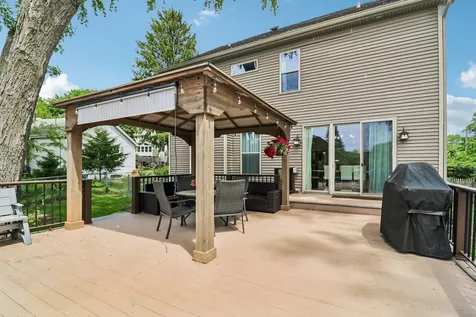 200 Sunset Court Lake Zurich IL 60047