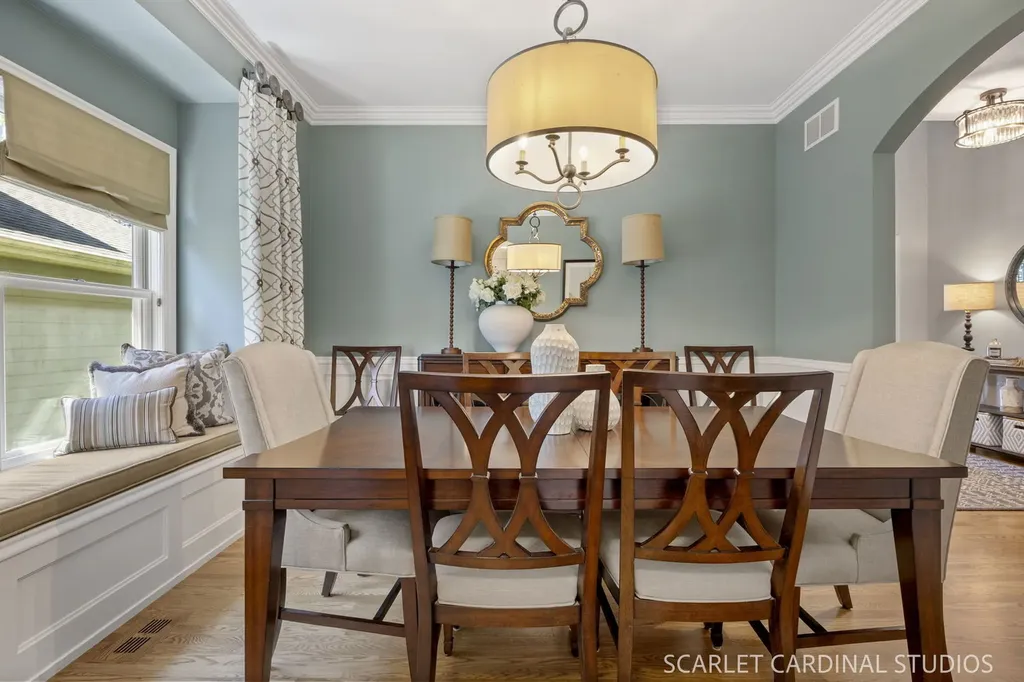 616 East Willow Avenue Wheaton IL 60187