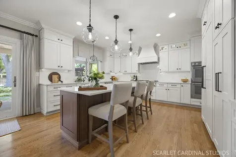 616 East Willow Avenue Wheaton IL 60187