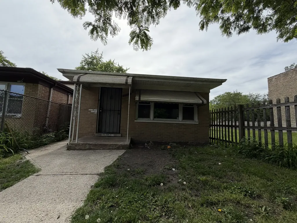 5652 South Aberdeen Street Chicago IL 60621