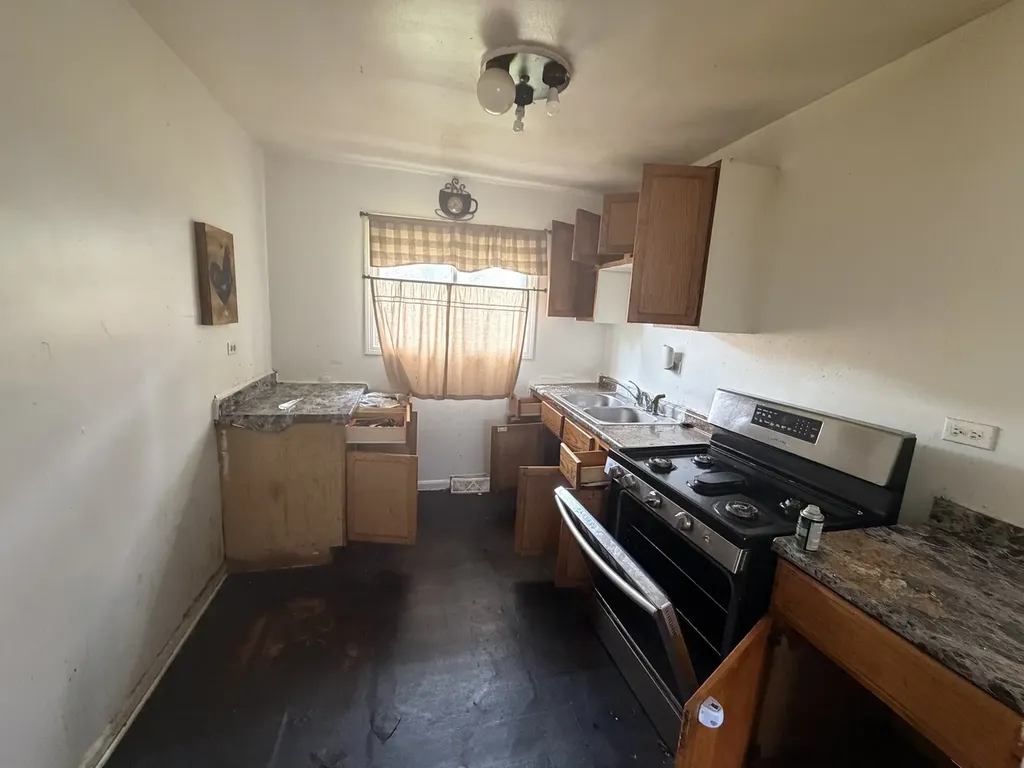 5652 South Aberdeen Street Chicago IL 60621