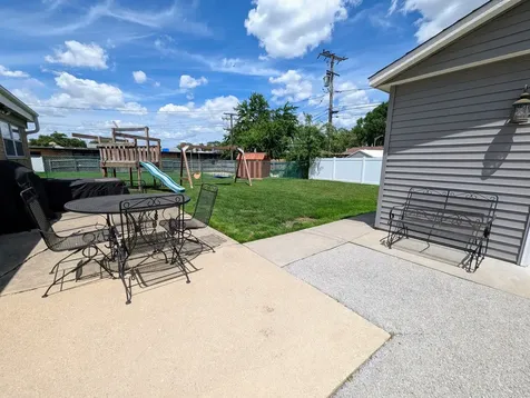 10849 Moody Avenue Chicago Ridge IL 60415
