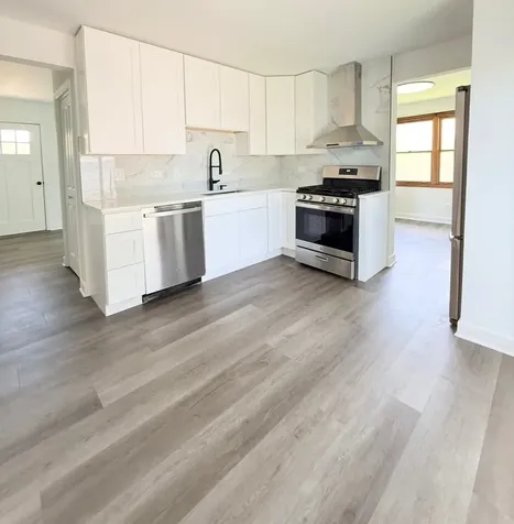 5554 Linder Court Crestwood IL 60418