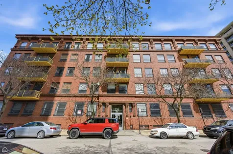 1910 South Indiana Avenue Chicago IL 60616