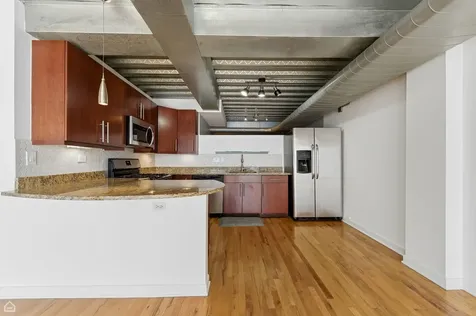 1910 South Indiana Avenue Chicago IL 60616