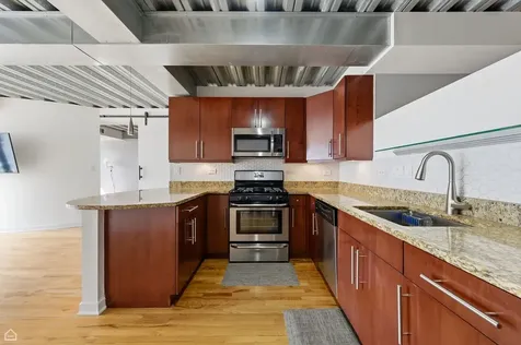 1910 South Indiana Avenue Chicago IL 60616