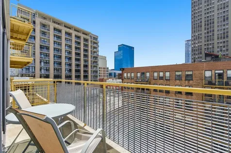 1910 South Indiana Avenue Chicago IL 60616