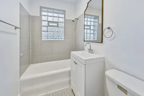 3501 North Albany Avenue Chicago IL 60618