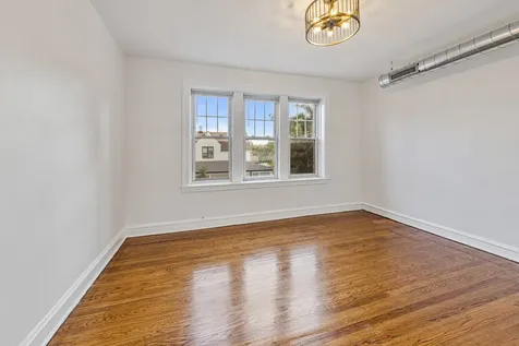 3501 North Albany Avenue Chicago IL 60618