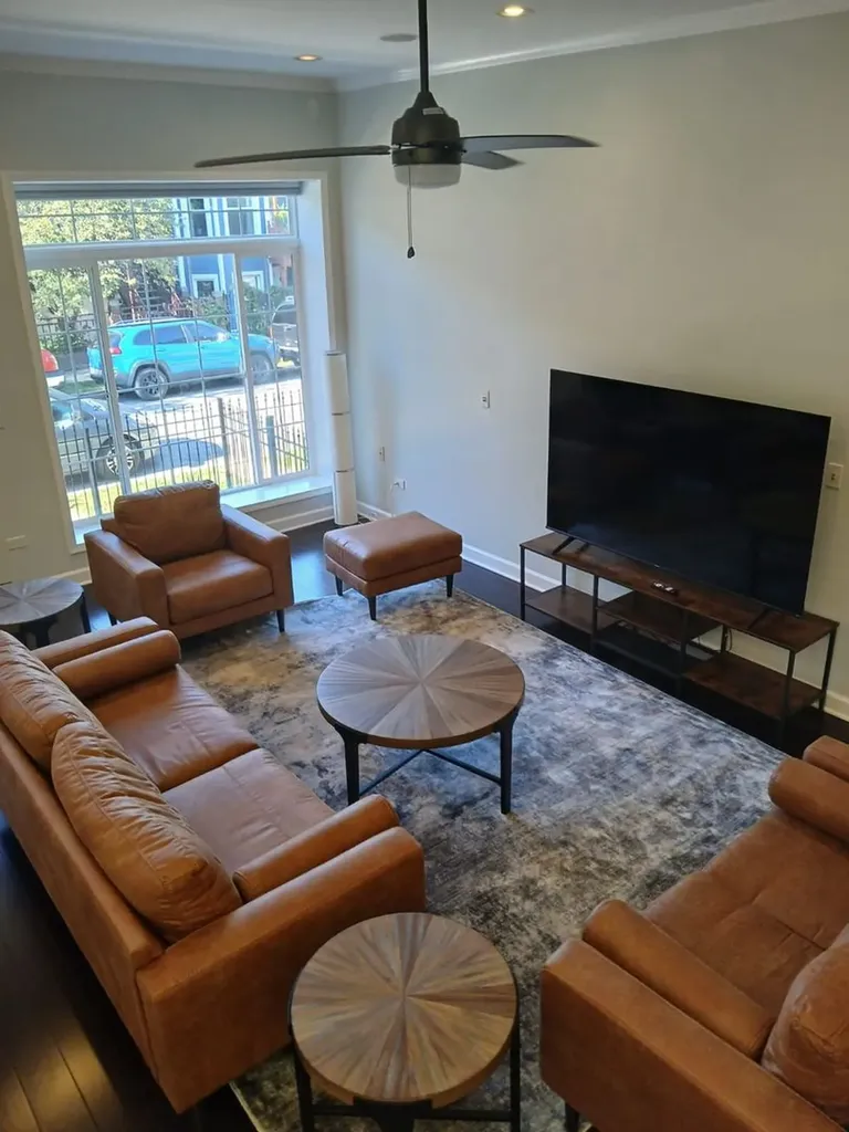 3027 North Allen Avenue Chicago IL 60618