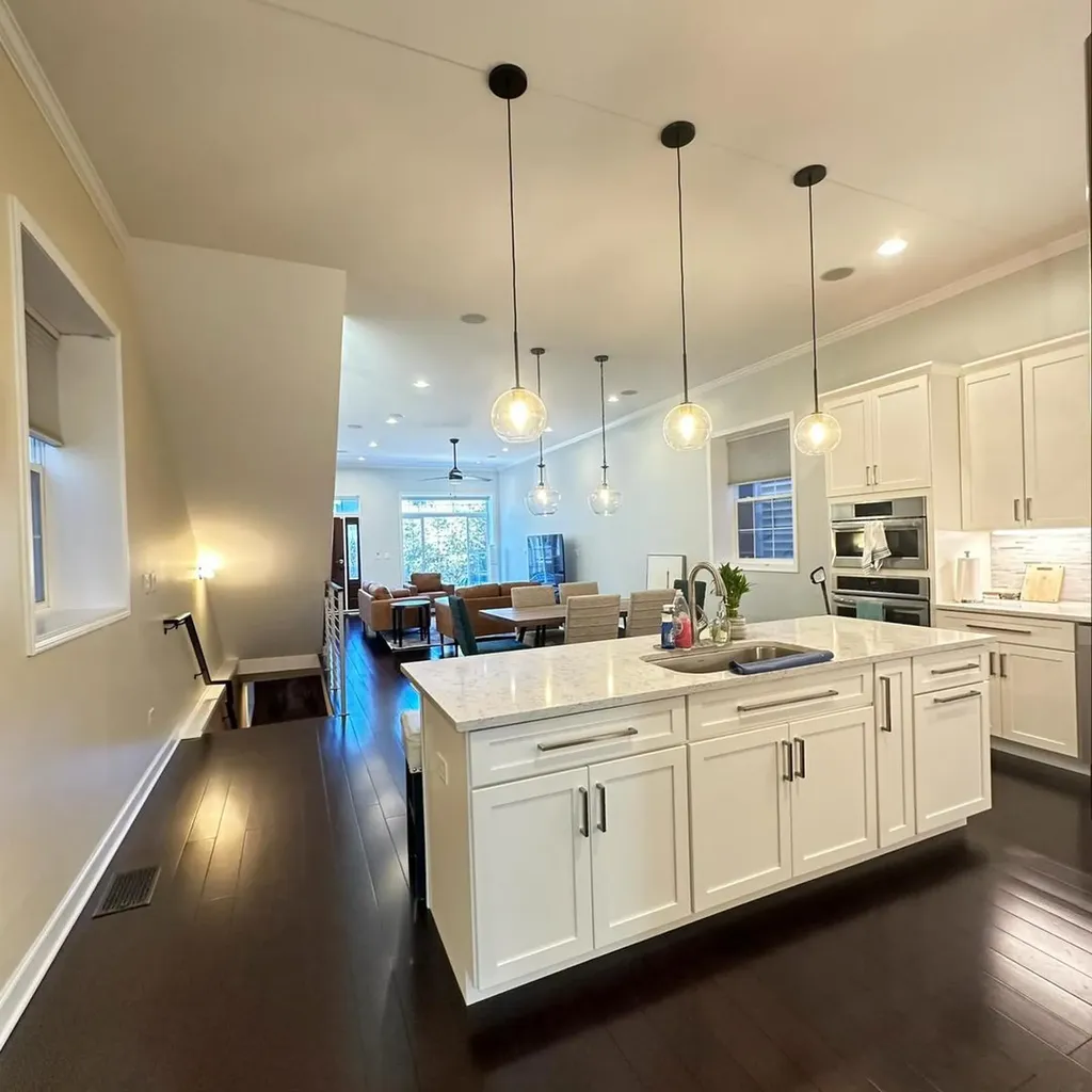 3027 North Allen Avenue Chicago IL 60618