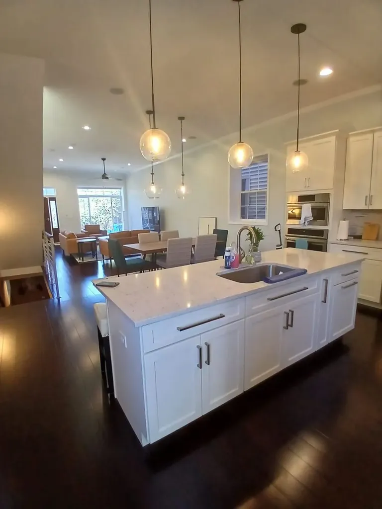 3027 North Allen Avenue Chicago IL 60618