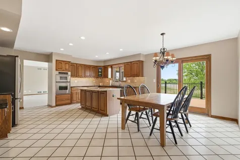 2208 Shetland Road Inverness IL 60010