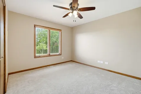 2208 Shetland Road Inverness IL 60010