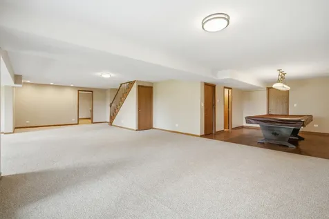 2208 Shetland Road Inverness IL 60010