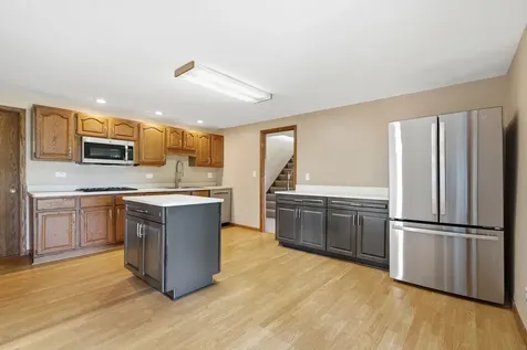 2208 Shetland Road Inverness IL 60010