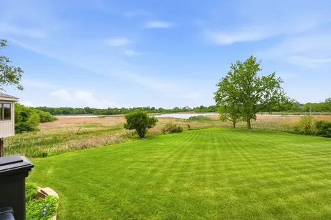 2208 Shetland Road Inverness IL 60010