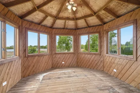 2208 Shetland Road Inverness IL 60010