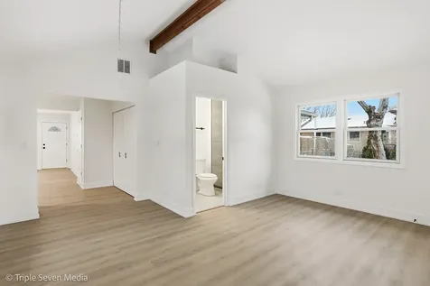 6135 Birmingham Street Chicago Ridge IL 60415