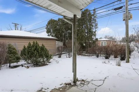 6135 Birmingham Street Chicago Ridge IL 60415
