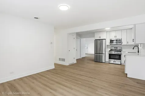 6135 Birmingham Street Chicago Ridge IL 60415