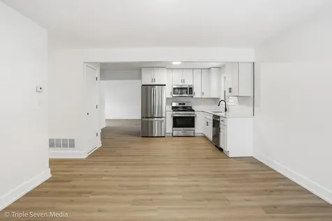 6135 Birmingham Street Chicago Ridge IL 60415