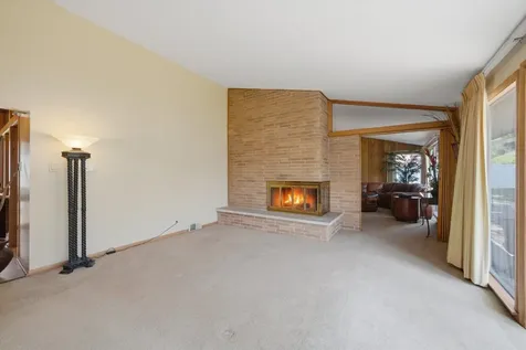 17413 Emerson Avenue Hazel Crest IL 60429