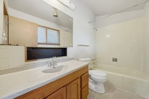 17413 Emerson Avenue Hazel Crest IL 60429