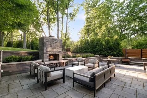 3290 Brook Road Highland Park IL 60035
