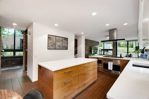 3290 Brook Road Highland Park IL 60035