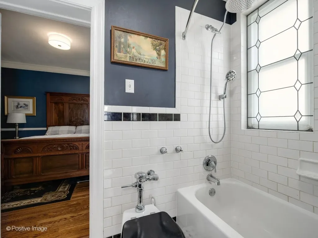 3520 North Lake Shore Drive Chicago IL 60657
