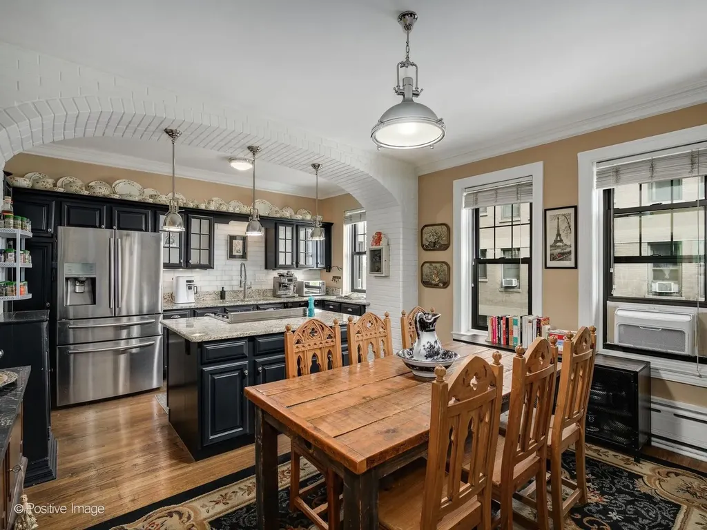 3520 North Lake Shore Drive Chicago IL 60657
