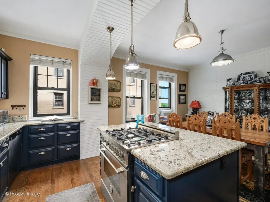 3520 North Lake Shore Drive Chicago IL 60657