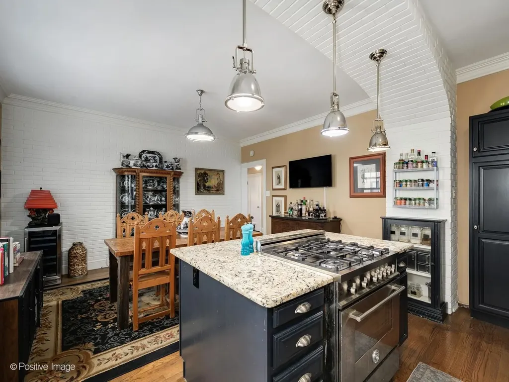 3520 North Lake Shore Drive Chicago IL 60657