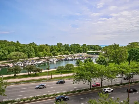 3520 North Lake Shore Drive Chicago IL 60657
