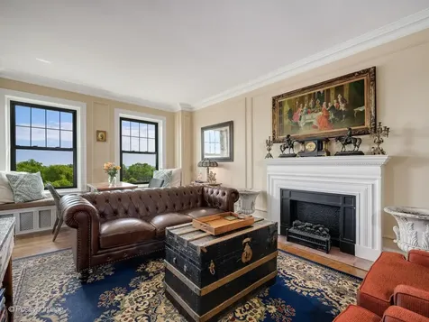 3520 North Lake Shore Drive Chicago IL 60657