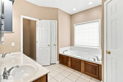1104 Daybreak Drive Marion IL 62959