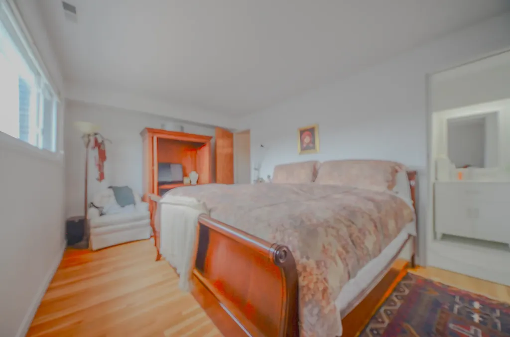 4718 Russett Lane Skokie IL 60076