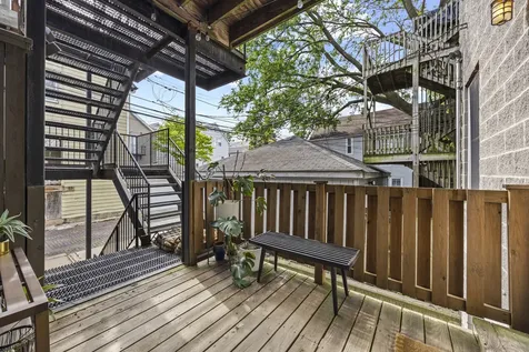 3053 North Clifton Avenue Chicago IL 60657
