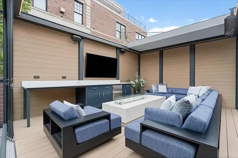 2207 North Orchard Street Chicago IL 60614