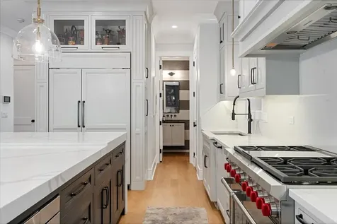2207 North Orchard Street Chicago IL 60614
